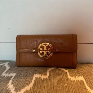 Tory Burch Tan Leather Continental Wallet